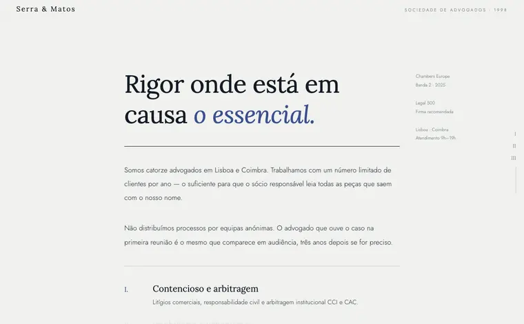Página de entrada do site de exemplo Serra & Matos