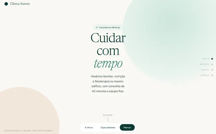 Página de entrada do site de exemplo Clínica Aurora